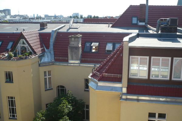 Werkstück - Handwerk und Bau - Referenzen - Energetische Sanierung Dachflächen - Pariser Straße - Dachsanierung und Fenster