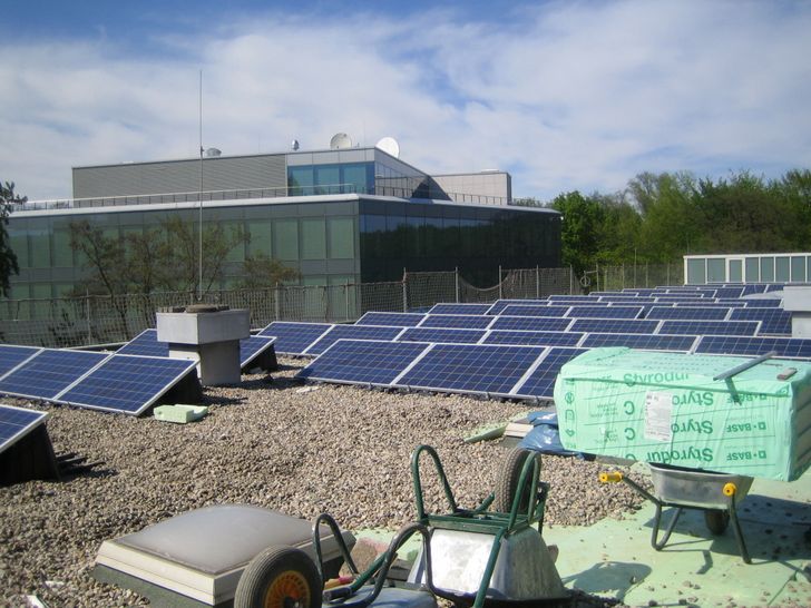 Werkstück - Handwerk und Bau - Referenzen - Canisius Kolleg - Energetische Sanierung - Installation Photovoltaik-Anlage